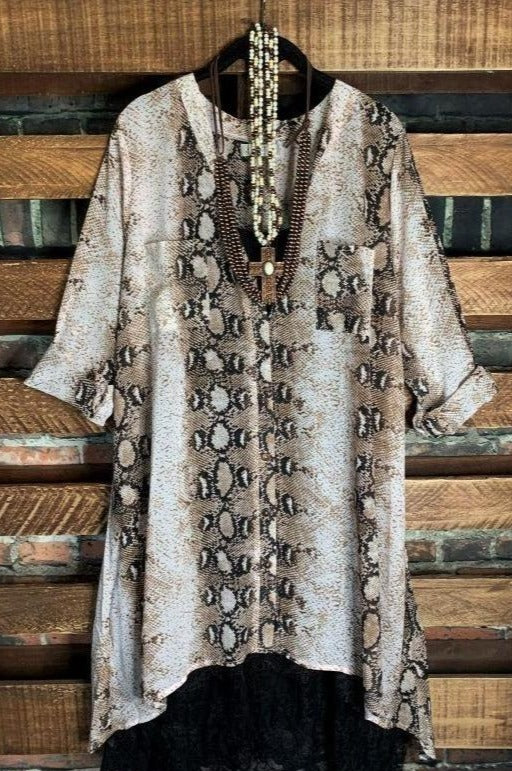 CHARMING AS CAN BE Long SHIRT TUNIC IN MULTI-COLOR--------------SALE
