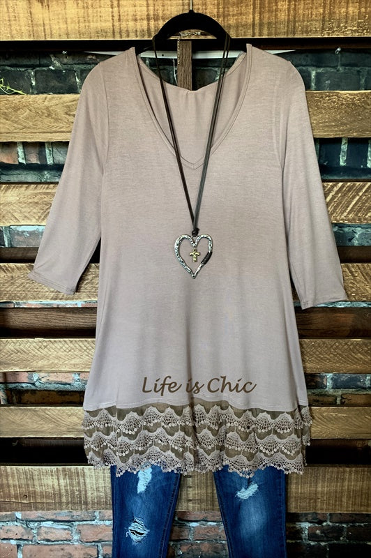WHEREVER YOU GO LACE PRETTY T-SHIRT TUNIC V NECK IN TAUPE 6-12--------------sale