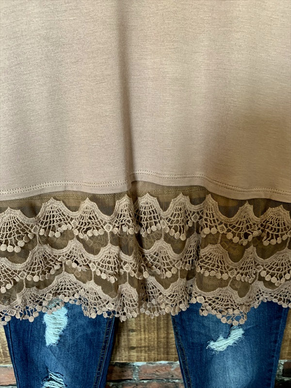 WHEREVER YOU GO LACE PRETTY T-SHIRT TUNIC V NECK IN TAUPE 6-12--------------sale
