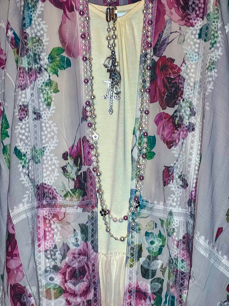 PRECIOUS LOVE VINTAGE INSPIRED OVERSIZED KIMONO MULTI-COLOR