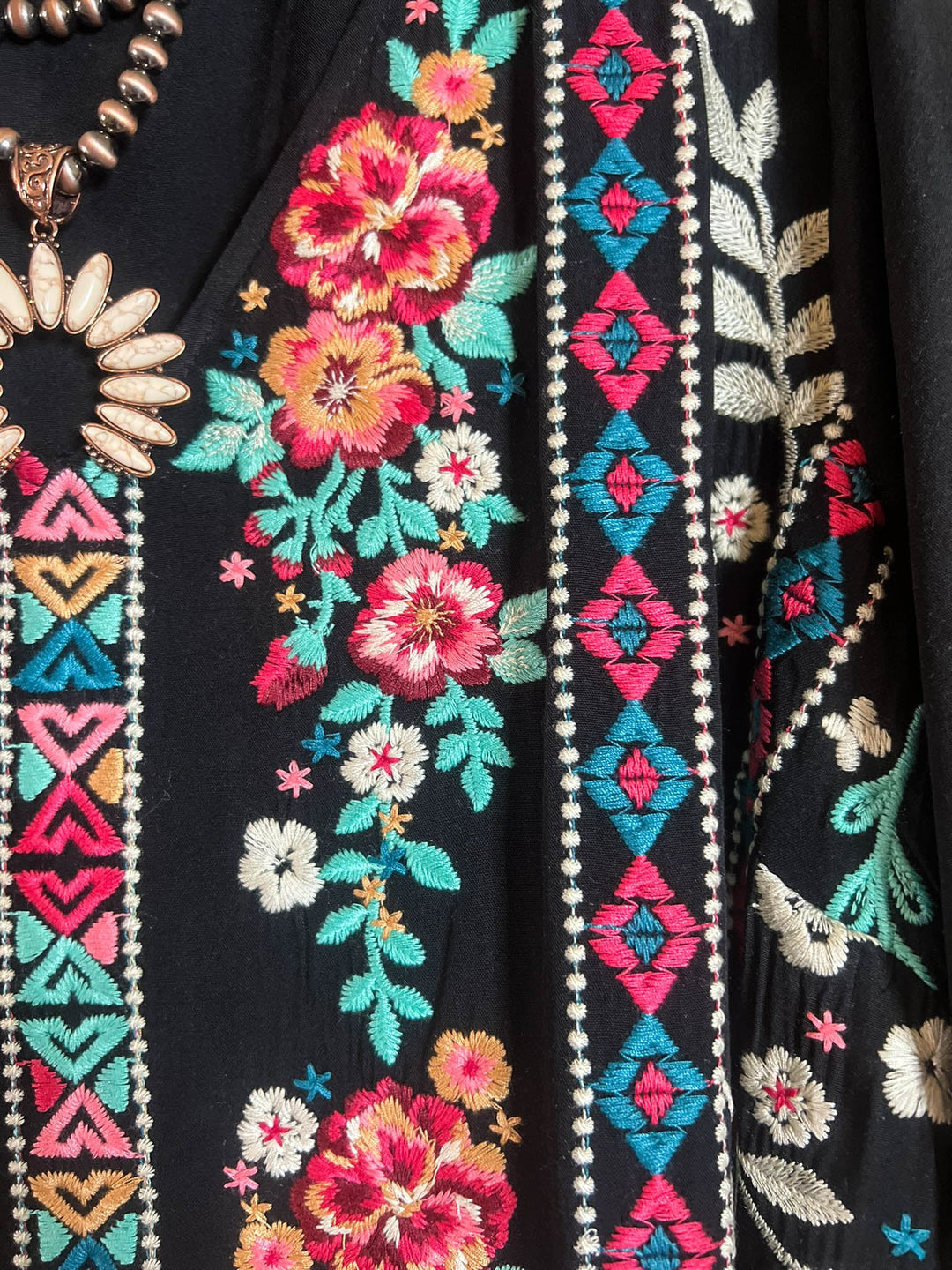 6-12 SIZE - EMBROIDERED TOP IN BLACK--------SALE