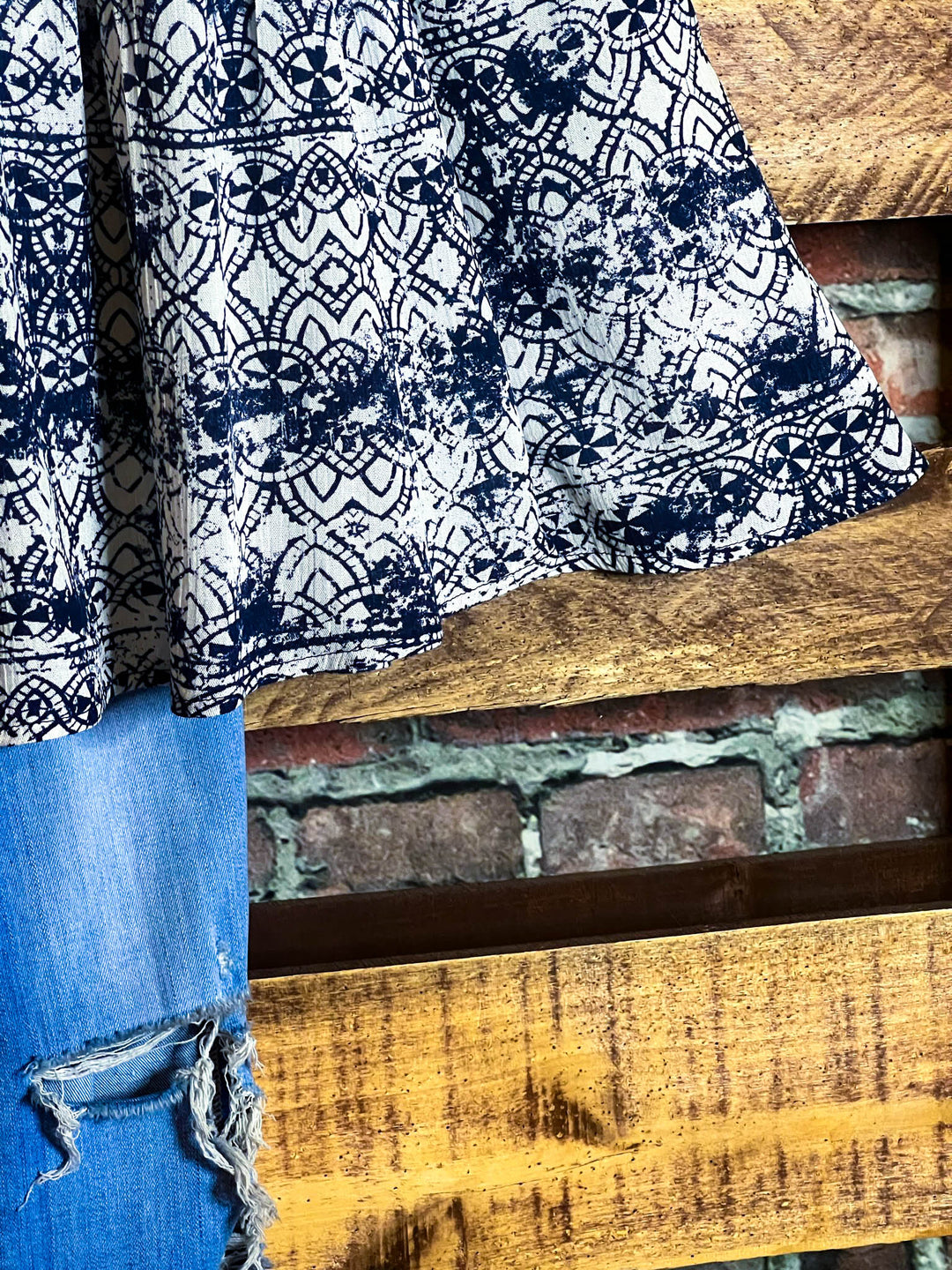 MORNING MUSE NAVY PRINT & IVORY EMBROIDERED TOP