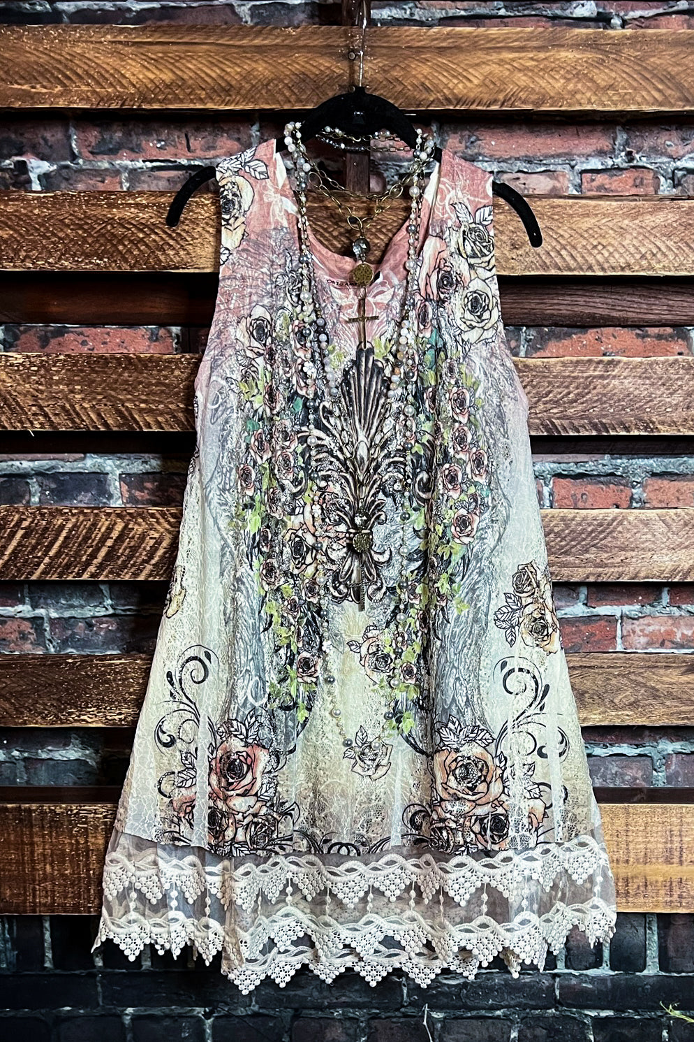 ROMANTIC STYLE GARDEN BEIGE & FLORAL LACE DRESS