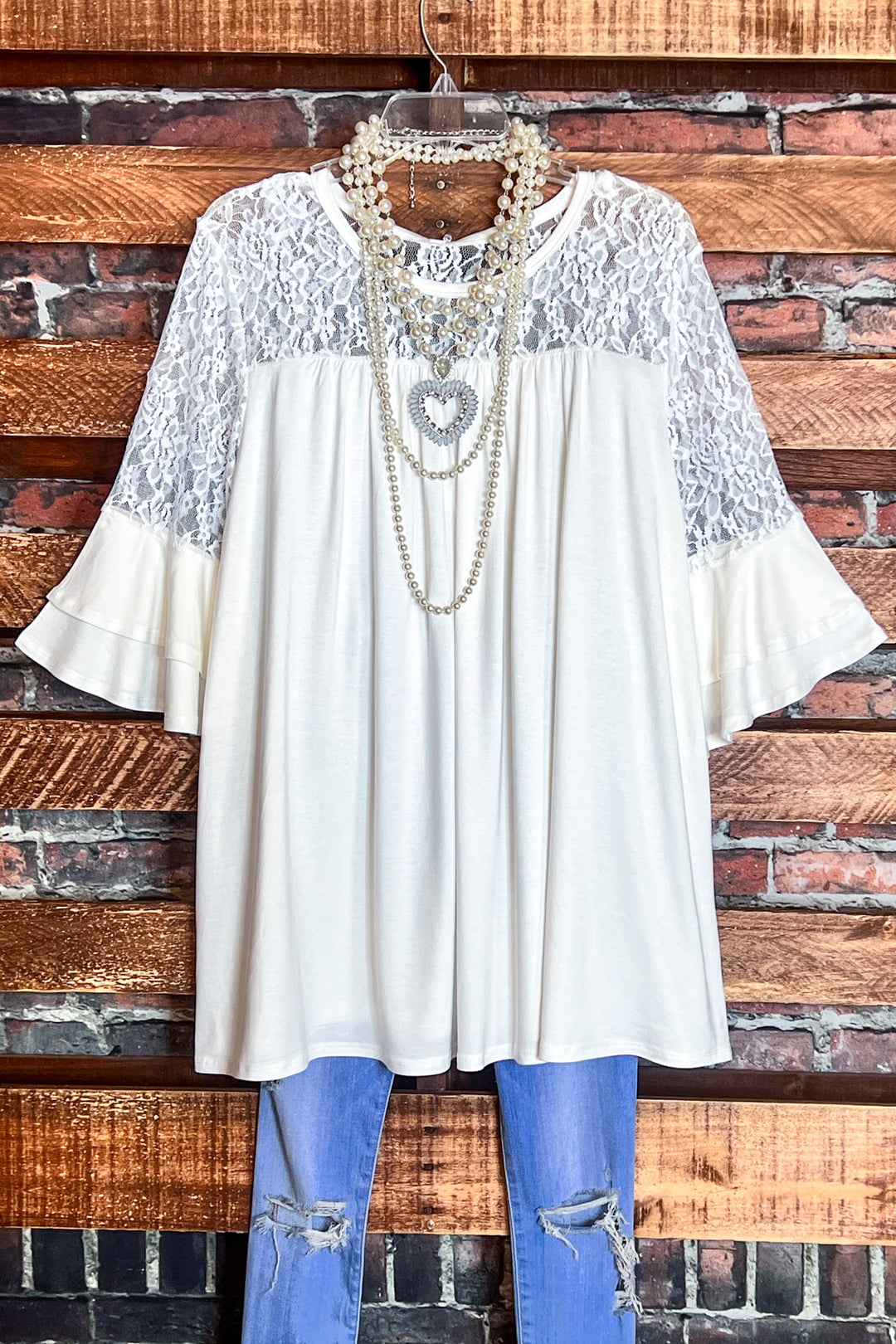 UNFORGETTABLE BEAUTY WHITE LACE TUNIC