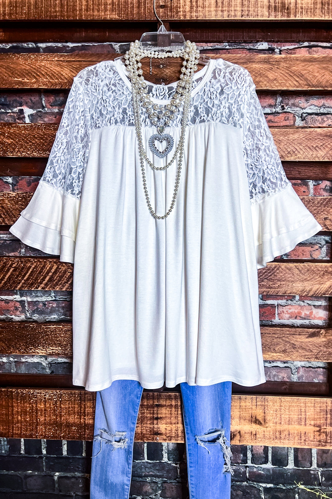 UNFORGETTABLE BEAUTY WHITE LACE TUNIC