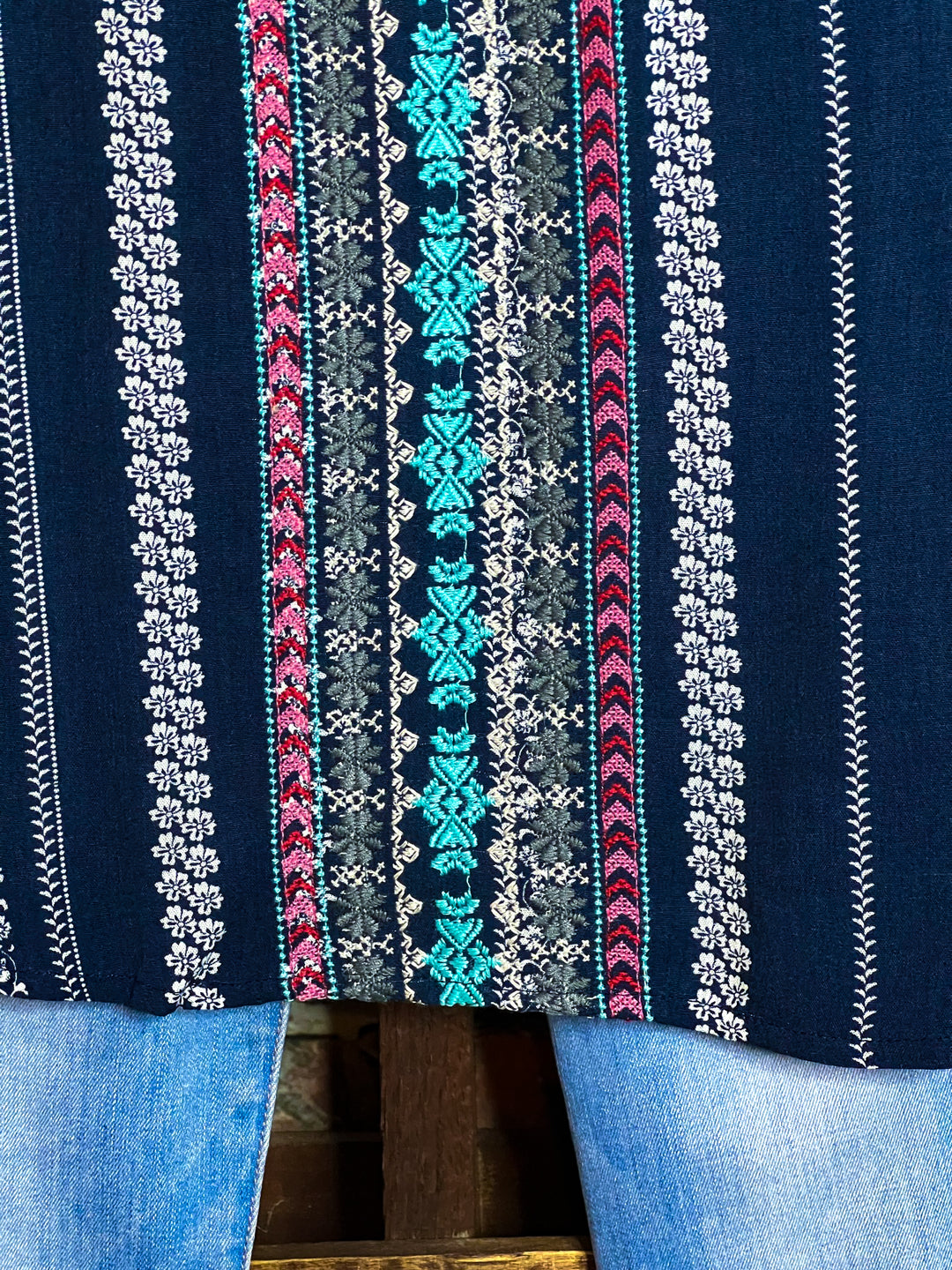 16-18 - SIZE - LOVE'S HIGHT HOPE NAVY EMBROIDERED TOP----------SALE