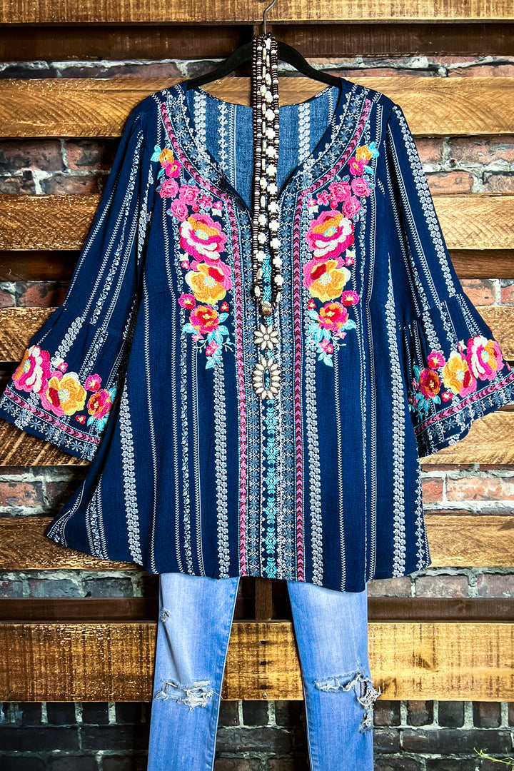 16-18 - SIZE - LOVE'S HIGHT HOPE NAVY EMBROIDERED TOP----------SALE