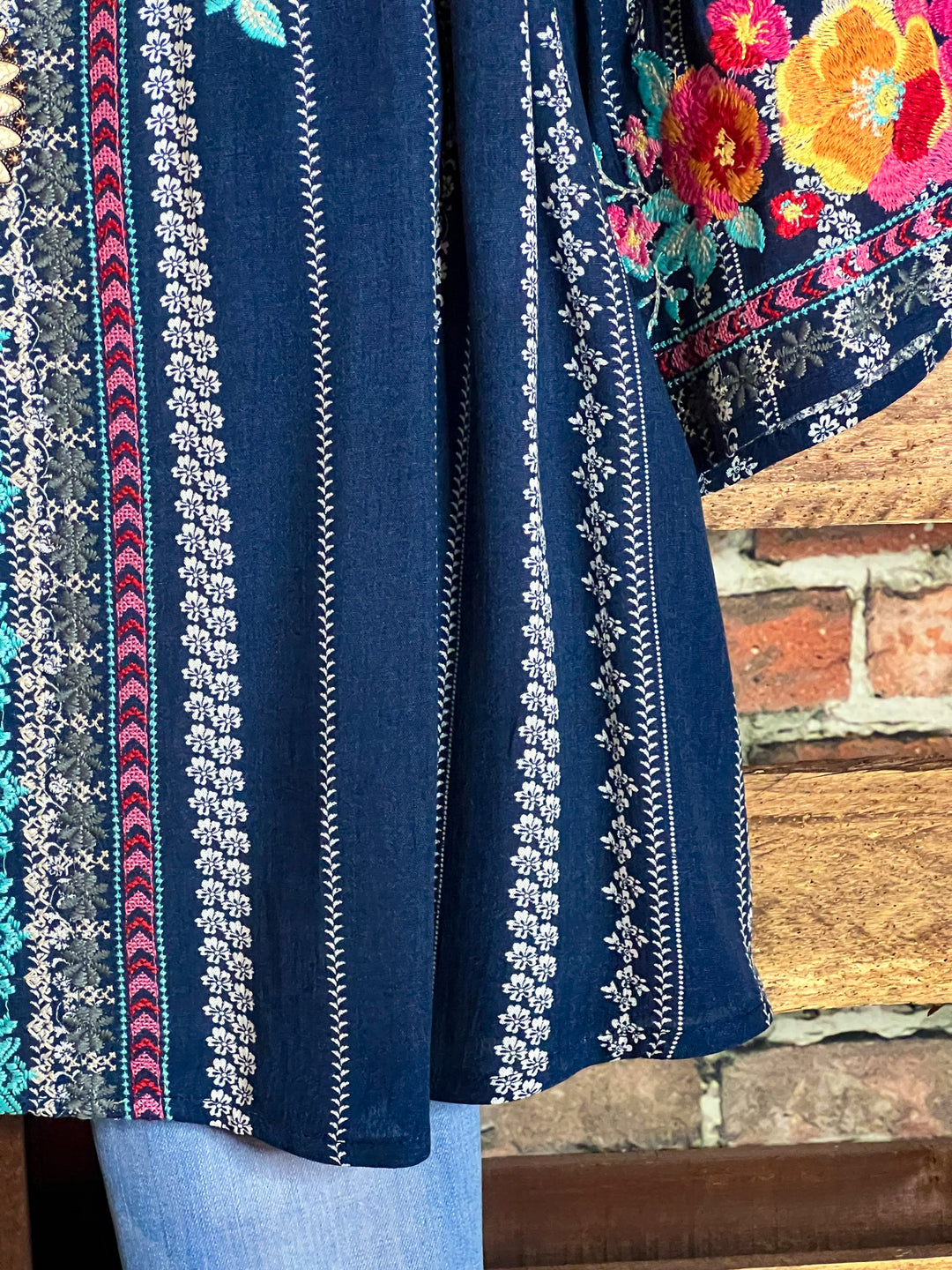 16-18 - SIZE - LOVE'S HIGHT HOPE NAVY EMBROIDERED TOP----------SALE