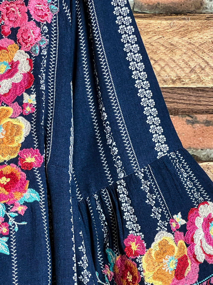 16-18 - SIZE - LOVE'S HIGHT HOPE NAVY EMBROIDERED TOP----------SALE