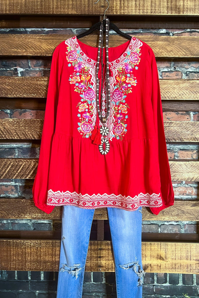 BOHO CHARMED DARLING CORAL EMBROIDERED TOP