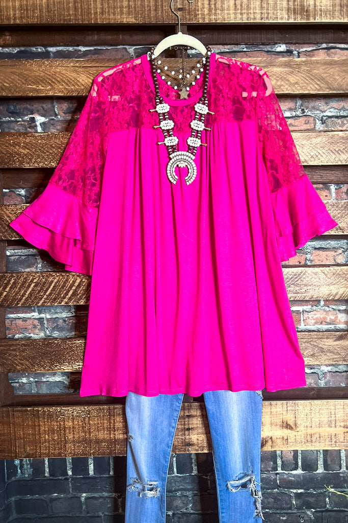 UNFORGETTABLE BEAUTY LACE TUNIC IN FUCHSIA