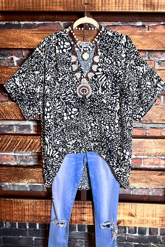 LEOPARD PRINT TOP IN NAVY  ------------ SALE