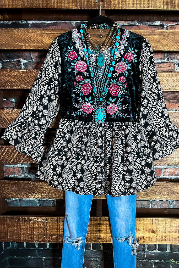 GYPSY FLEUR D'NIGHT VELVET EMBROIDERED TOP IN BLACK