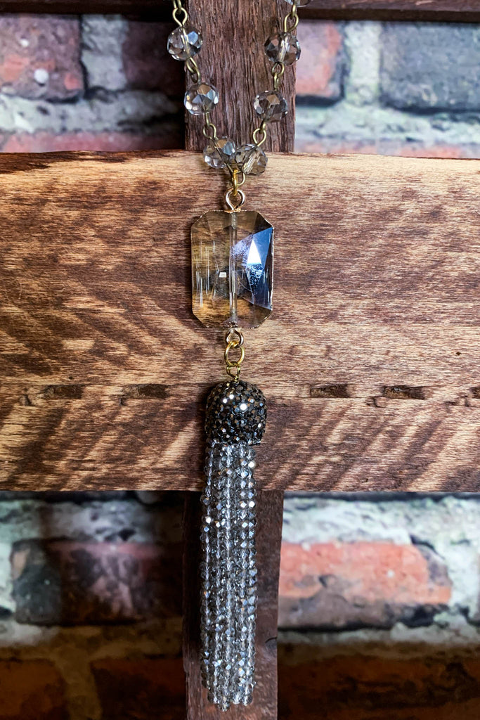 MAGICAL ENERGY GRAY CRYSTAL LONG NECKLACE