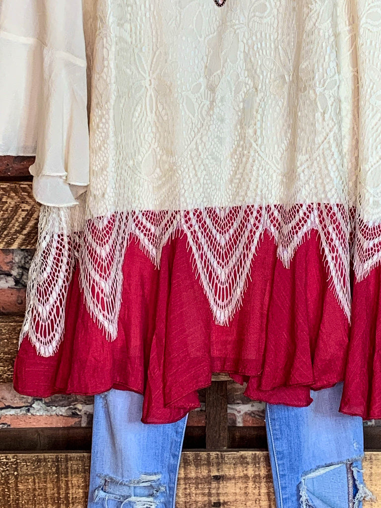 ABSOLUTELY UNFORGETTABLE FAB LACE TUNIC IN BEIGE & CRIMSON