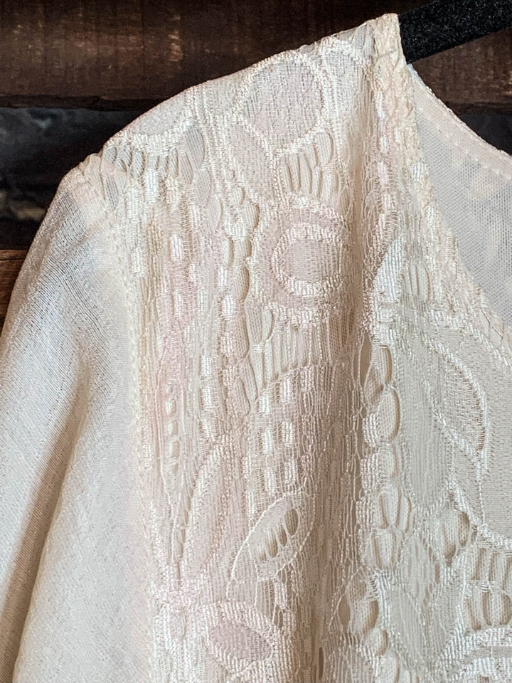 ABSOLUTELY UNFORGETTABLE FAB LACE TUNIC IN BEIGE & CRIMSON