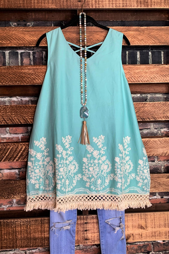 MINT EMBROIDERED TOP------sale