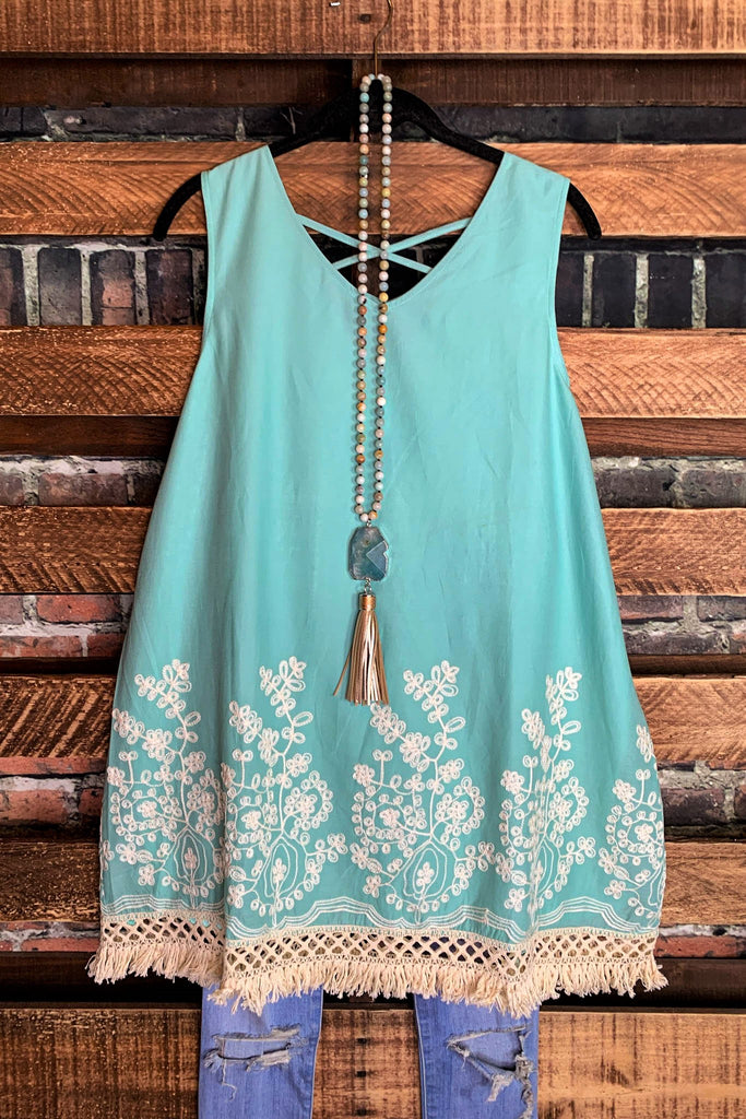 MINT EMBROIDERED TOP------sale