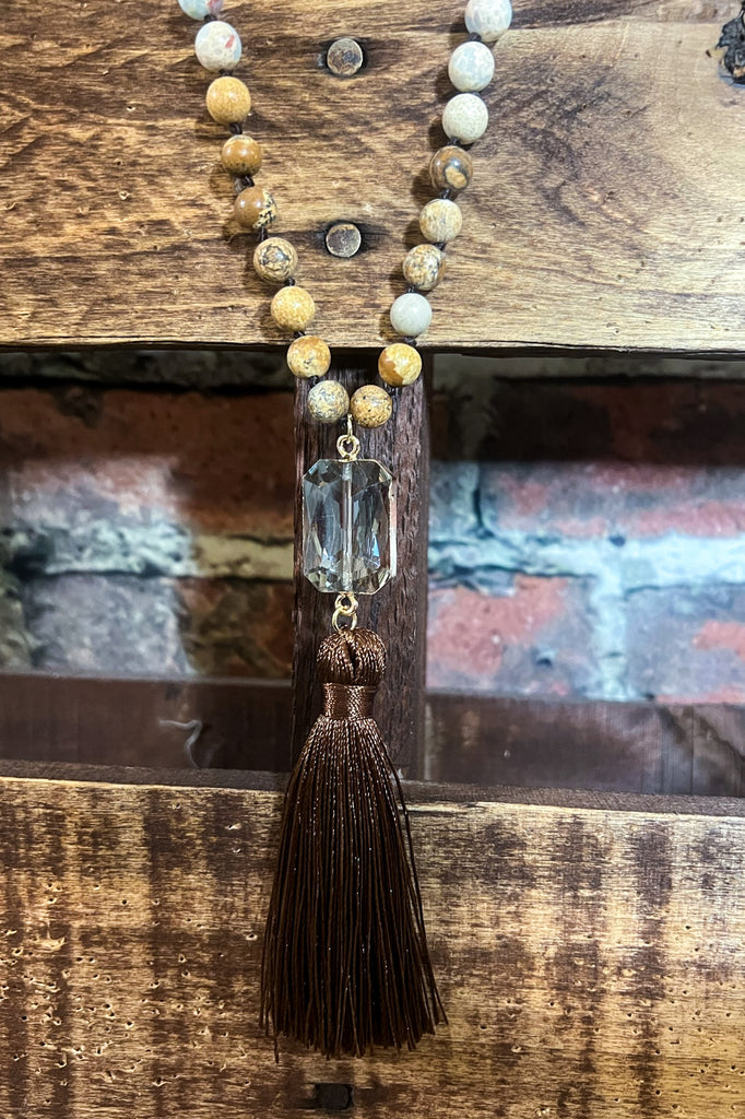 CRYSTAL PENDANT & NATURAL STONE NECKLACE