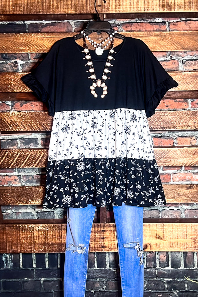 GRACEFUL SIMPLICITY FLORAL BABYDOLL TOP IN BLACK & WHITE