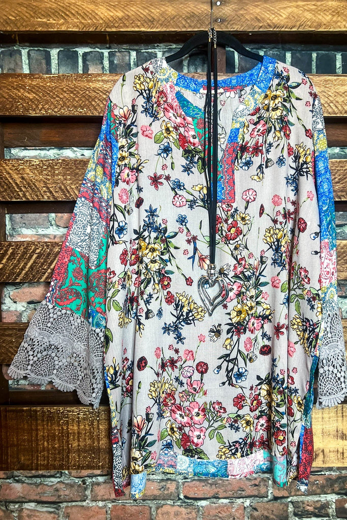 FLORAL &  LACE JADE TUNIC PLUS SIZE---------SALE