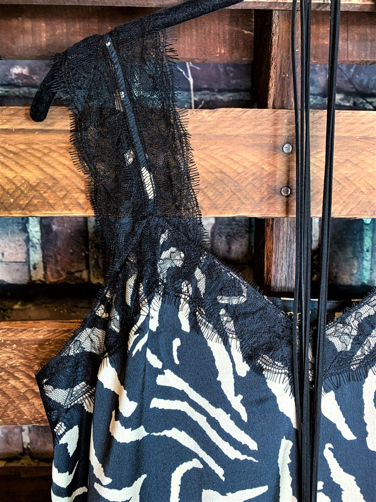 PERFECT VISION BLACK ANIMAL PRINT & LACE TOP-----------SALE