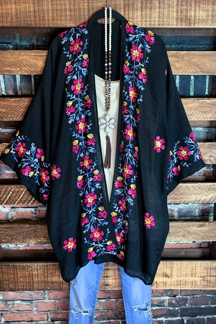 IT'S LOVE AT FIRST SIGHT BLACK EMBROIDERED KIMONO