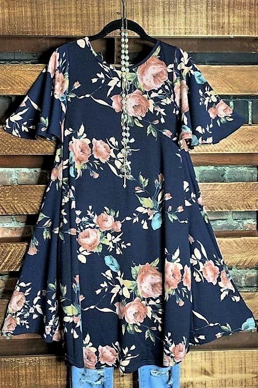 16-20 NAVY GARDEN TUNIC FLORAL PRINT---------SALE