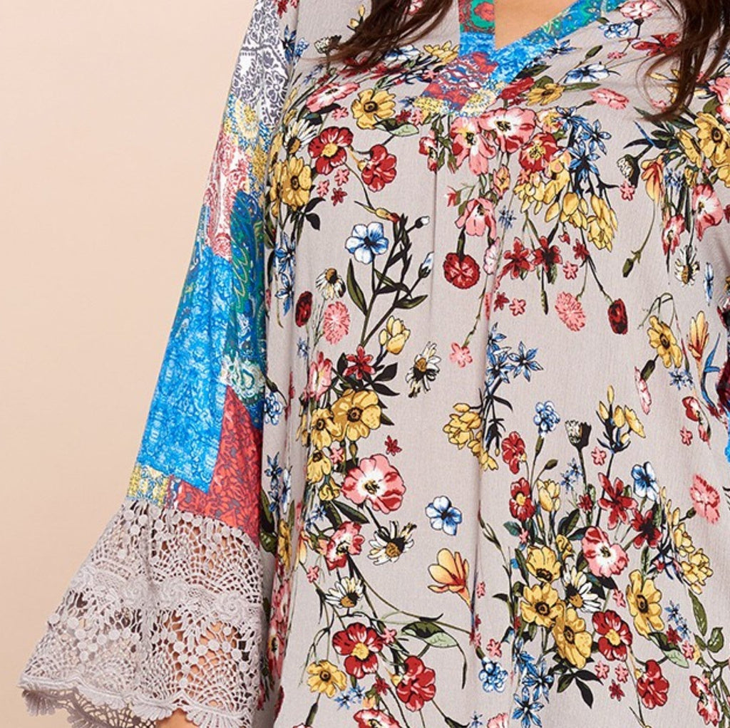 FLORAL &  LACE JADE TUNIC PLUS SIZE---------SALE