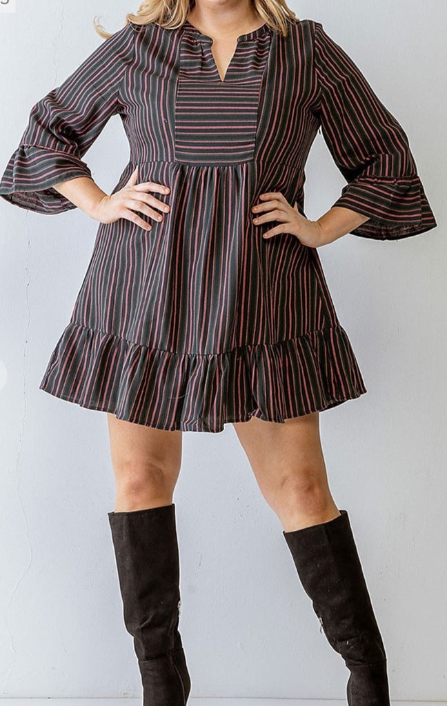 AT THAT MOMENT STRIPED RUFFLE DRESS IN NAVY & MAUVE