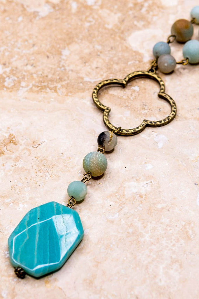 SEEDS OF PARADISE NATURAL STONE NECKLACE