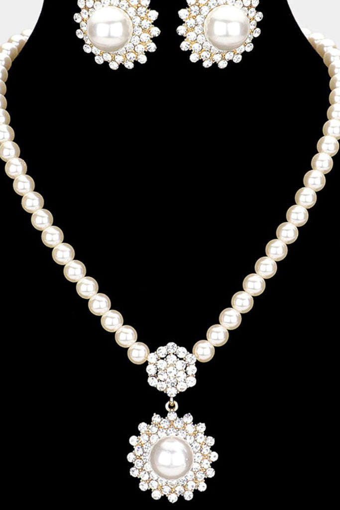 Classic Timeless Pearl Set Necklace & Earring