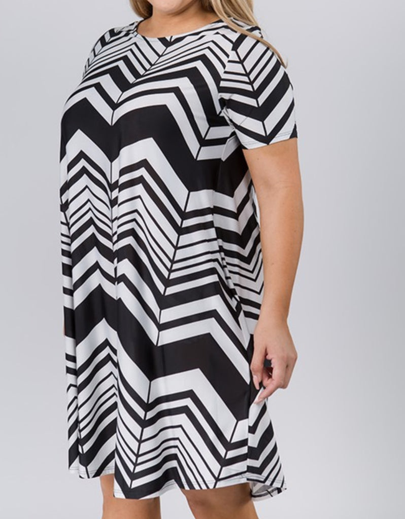 INSPIRE CHIC PRINT DRESS IN BLACK & WHITE-------------SALE